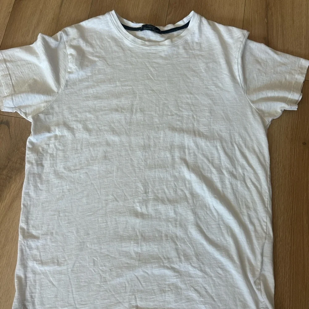 Casati Milano Classic White Crewneck T-Shirt Italian Designer Tee Size M - Picture 2 of 5